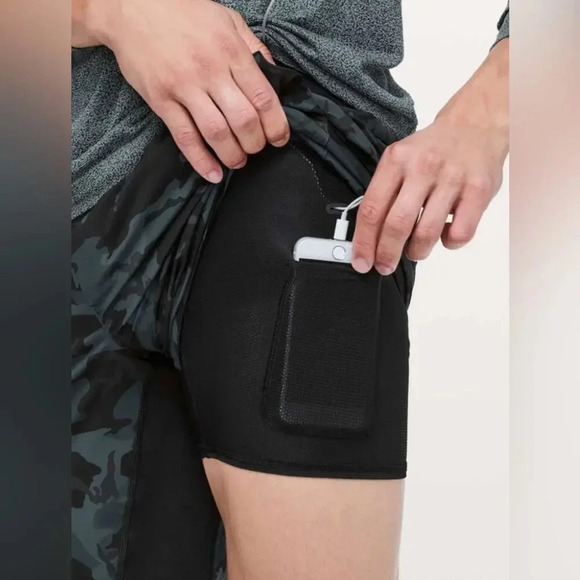 Lululemon T.H.E Short Incognito Camo Blue Size Medium - Picture 3 of 7